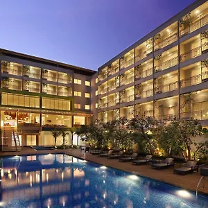 https://holiday-inn-express-bali-raya-kuta-hotel.ubudhotelsnow.com