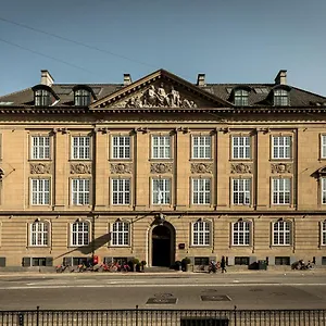 https://nobis-hotel-copenhagen.copenhagenhotelselect.com